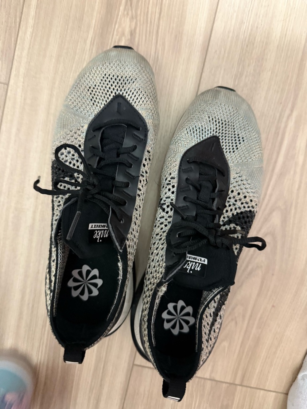 Nike Flyknit Running Shoes - Black & Silver/Gold / Multi color